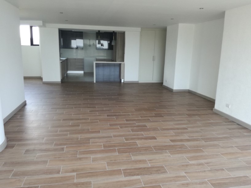 Apartamento en zona 15 VHII