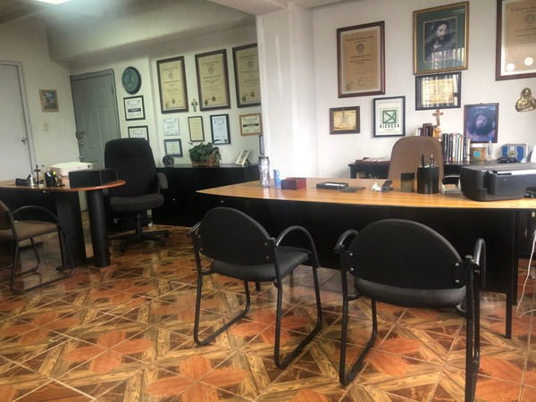 Oficina en venta Edificio Plaza Buro zona 10