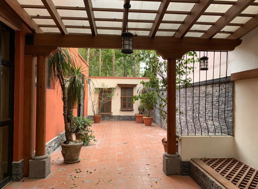 Apartamento en primer nivel en alquiler, Edificio Cantaclaro