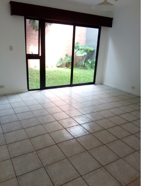 Preciosa casa en renta zona 14