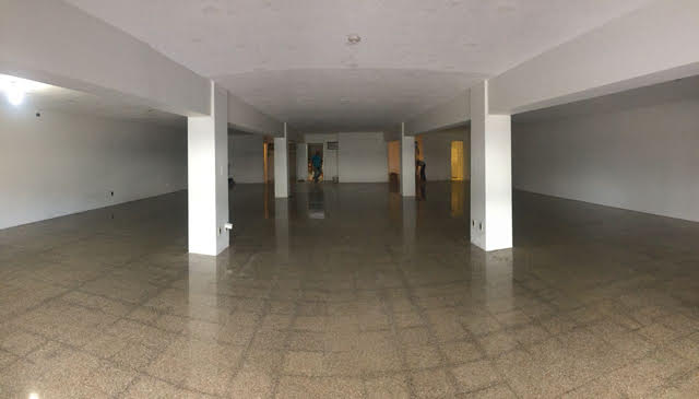 Local comercial en renta en Zona 9.