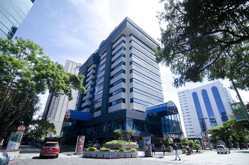 Oficina en renta en Edificio de Zona 10