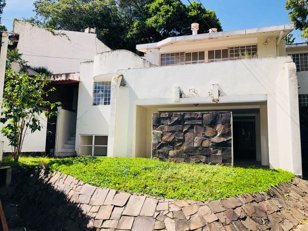 Casa en venta o Renta en zona 10