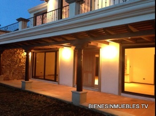 CASA EN VENTA EN LA FORESTA CARRETERA A EL SALVADOR