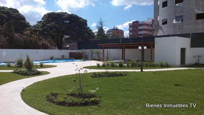 Apartamento en alquiler zona 14 Edificio Attica I
