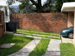HERMOSA CASA EN PINARES DE SAN CRISTOBAL