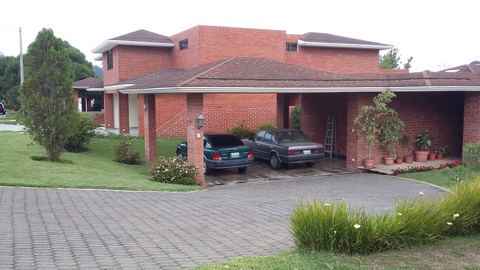 CASA EN VENTA BOSQUES DE LAS LUCES
