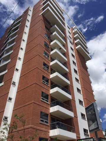 Penthouse en Edificio Akoya